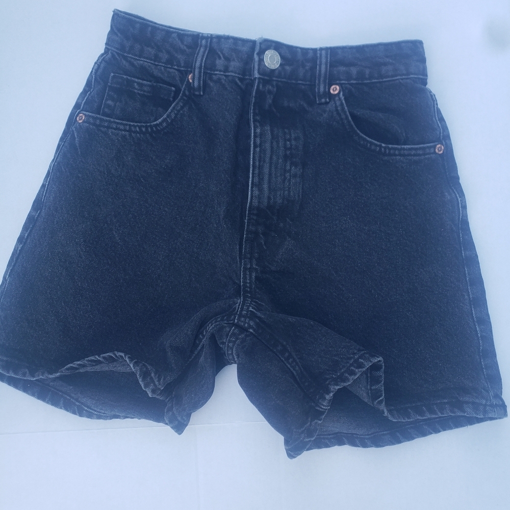 Zara Shorts Color Off Black - Picture 3 of 6